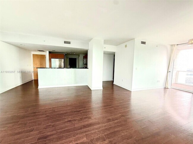 Building Photo - 253 NE 2nd St