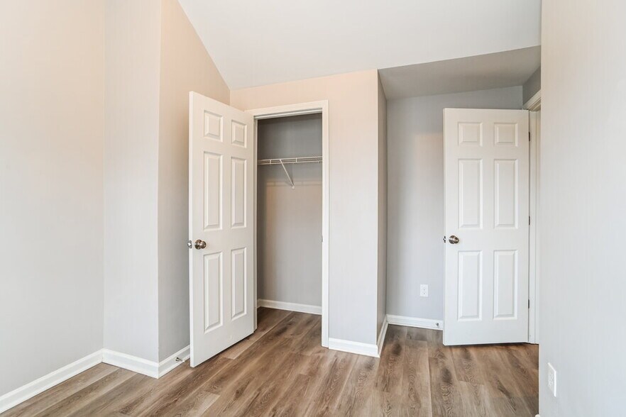 Building Photo - 2449 Reid Oaks Dr