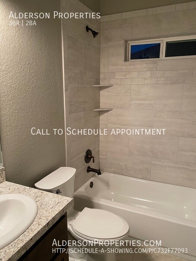 Building Photo - Beautiful Hill Country home