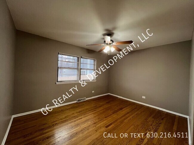 Building Photo - 4323 Elm St