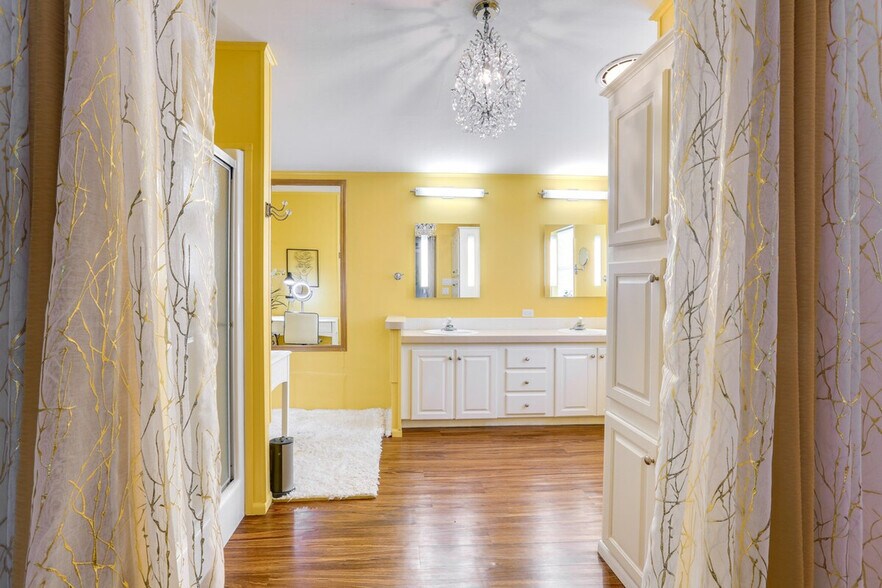 Building Photo - 274 Riverwood Rd