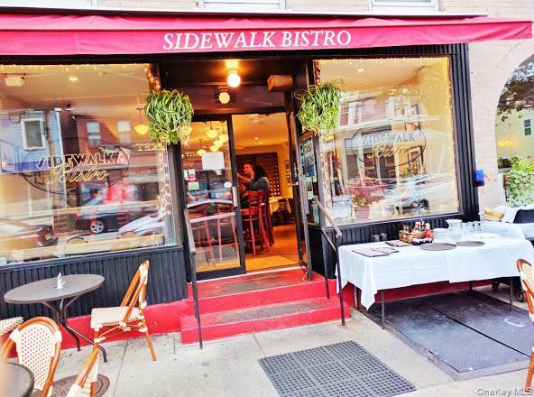 Building Photo - 2 W Lawrence Park Dr