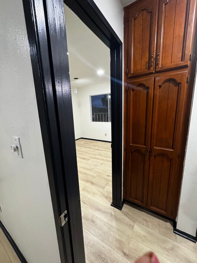 Building Photo - 4310 W 170th St