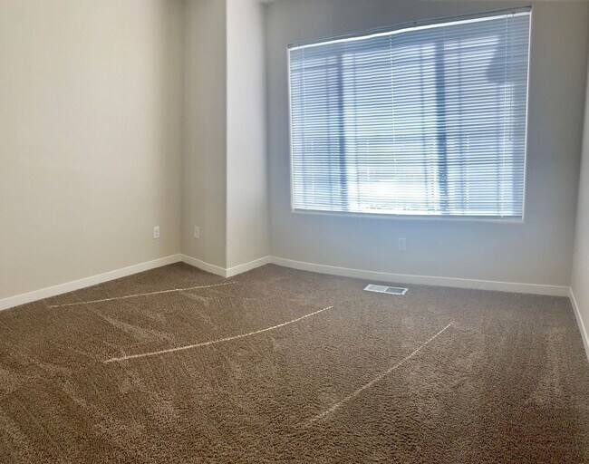 Building Photo - 28609 SW Villebois Dr N