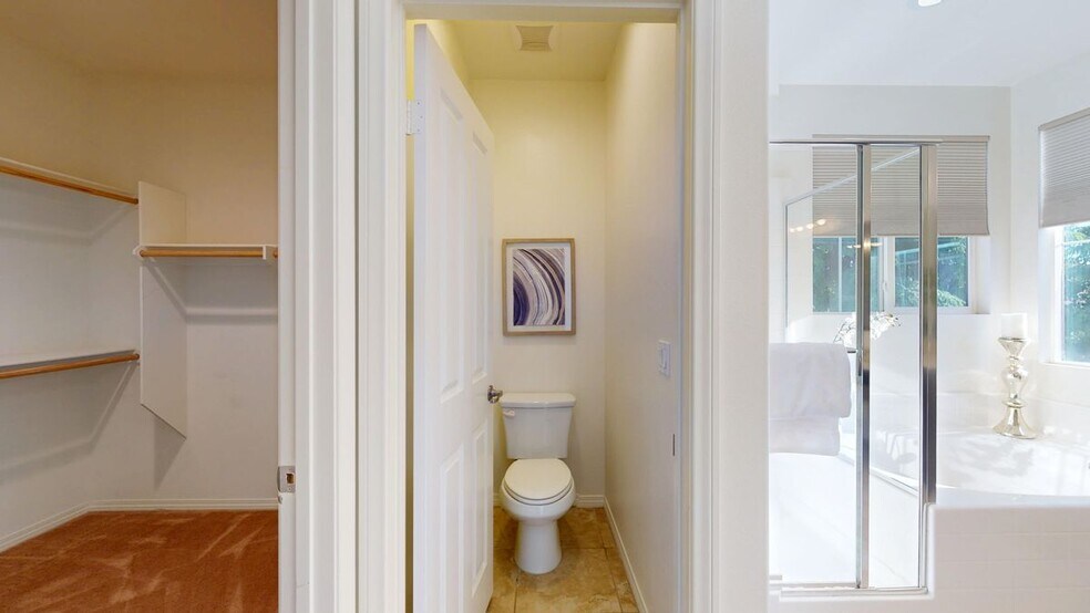 Building Photo - 28620 Vista Del Rio Dr