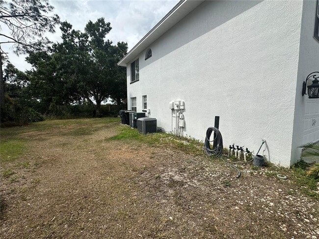 Building Photo - 7327 Floral Cir E