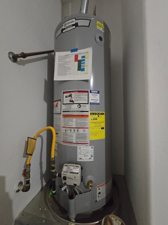 Building Photo - 3 Bedroom/ 2 Bath Red Rock Oasis