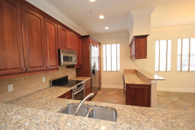 Building Photo - 6002 Yeats Manor Dr
