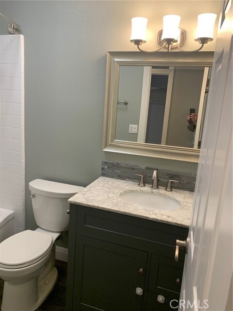 Building Photo - 4008 E Fernwood Ave