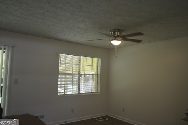 Building Photo - 354 Roy Huie Rd