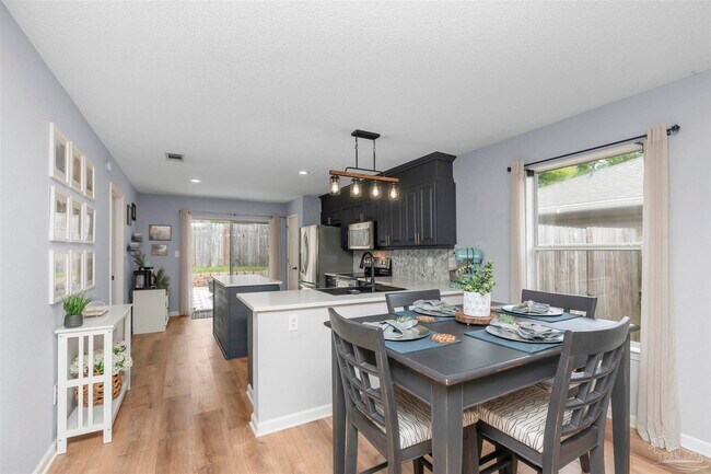 Building Photo - 1512 Galvin Ave