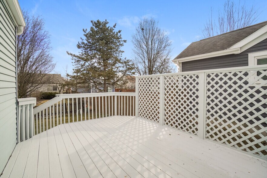 Building Photo - 5972 McIntyre Dr