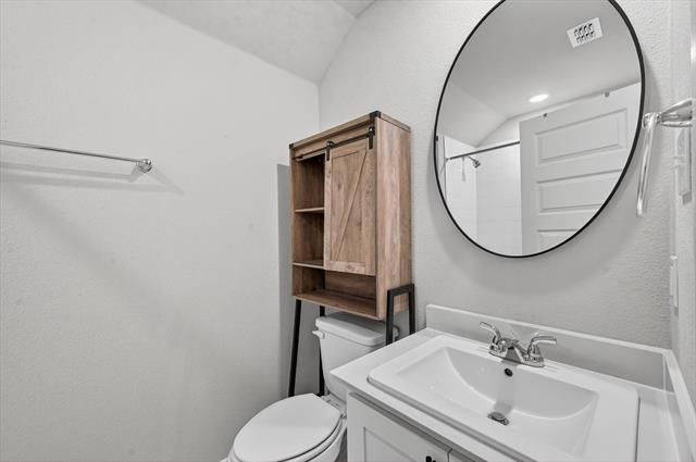 Building Photo - 222 Goosewood Dr