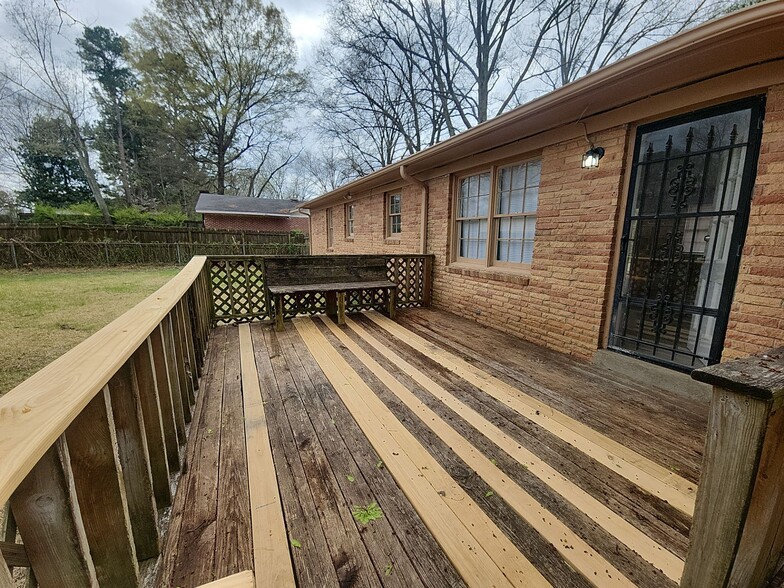 Building Photo - 208 Wallace Rd