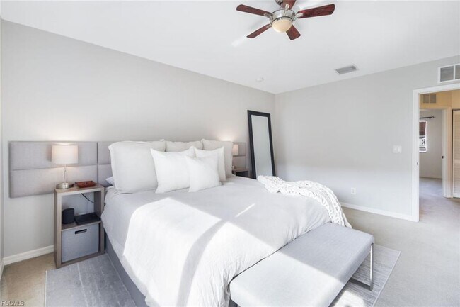 Building Photo - 10004 Ravello Blvd