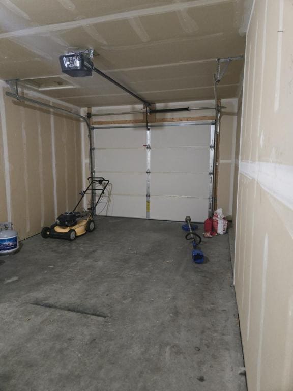 Building Photo - 3204 SK Loop