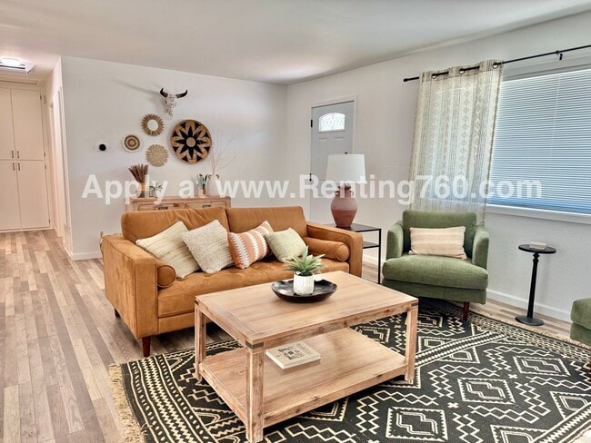 Building Photo - Chic Joshua Tree Retreat with Modern Upgrades