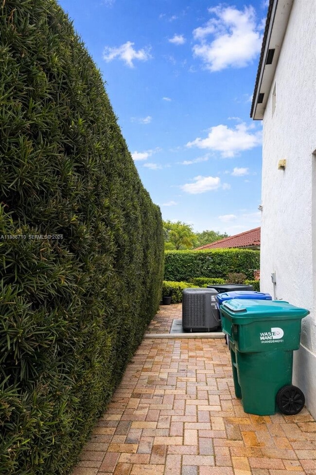 Building Photo - 7770 NW 161st Terrace