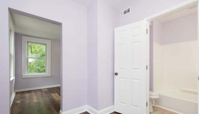 Building Photo - 3 Bedroom Semi-Detached Home