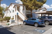 Building Photo - Excellent 2 bed 2 ba in a gated community