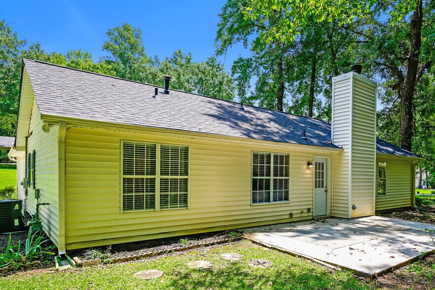 Building Photo - 434 Fairhaven Ct