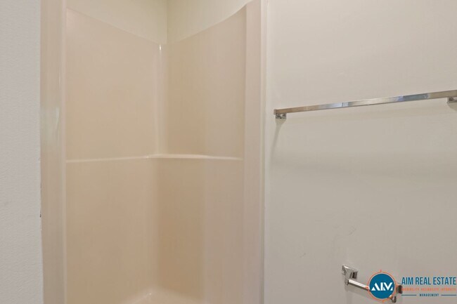 Building Photo - 50 Yacht Cove Dr
