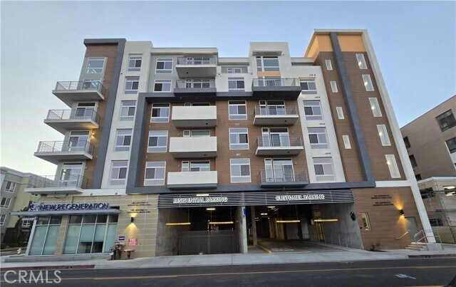 Building Photo - 168 S Monterey St
