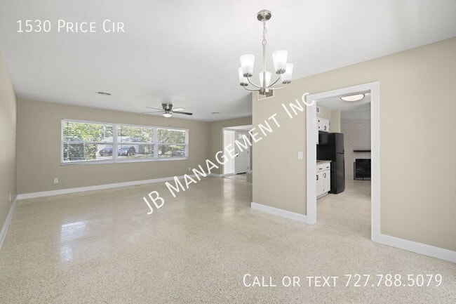 Building Photo - 1530 Price Cir