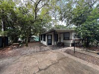 Building Photo - 3000 Clarcona Rd