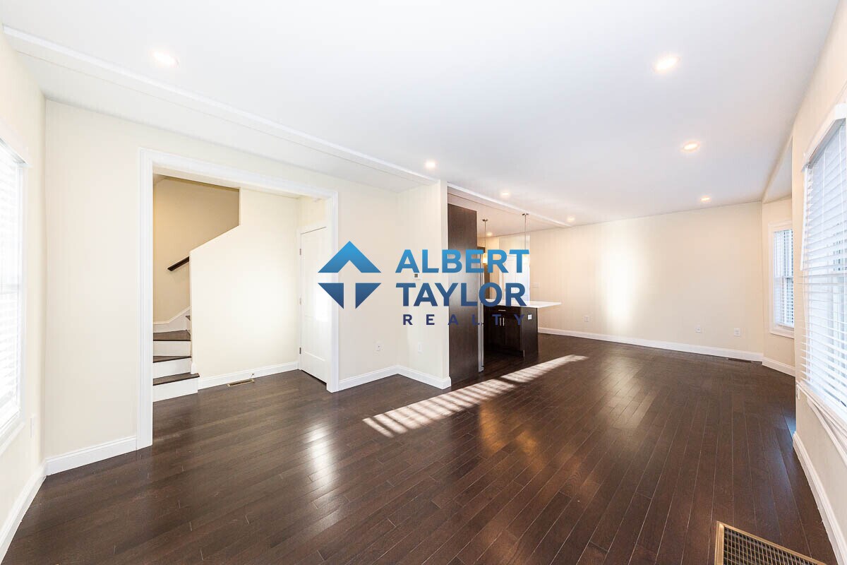 Building Photo - 5 Malvern Ter