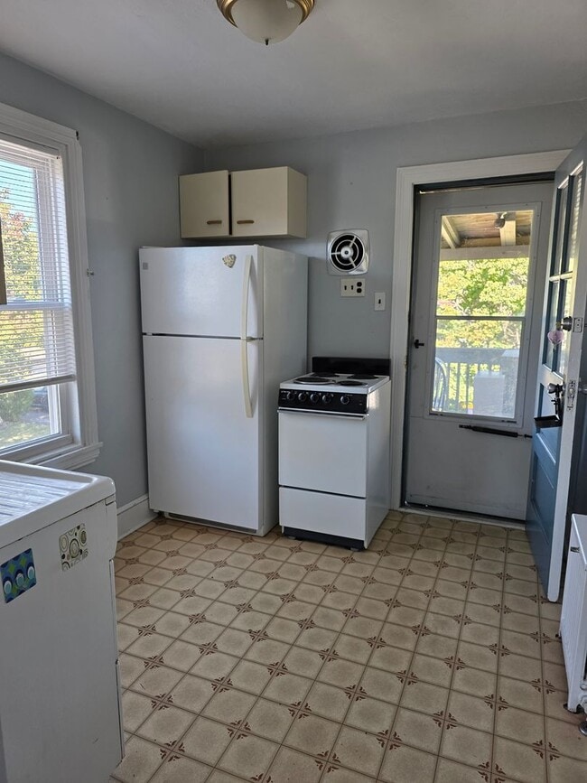 Building Photo - 515 New Rd