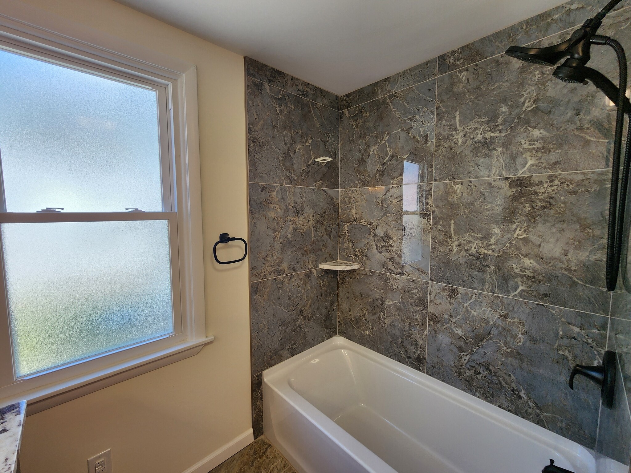 Building Photo - 262 Tennyson Ave