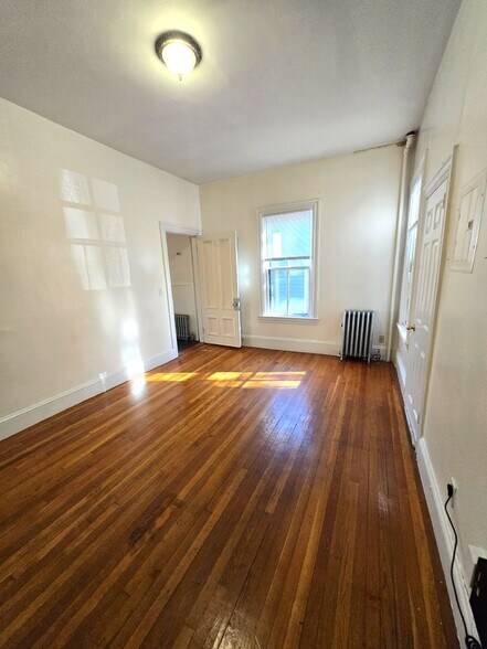 Building Photo - 20 Hudson St