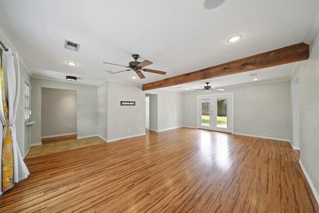 Building Photo - 10602 Willowisp Dr
