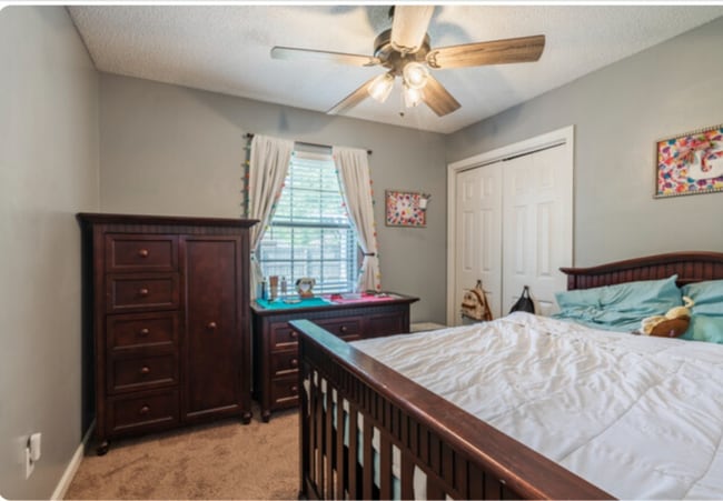 Building Photo - 908 Churchfield Dr