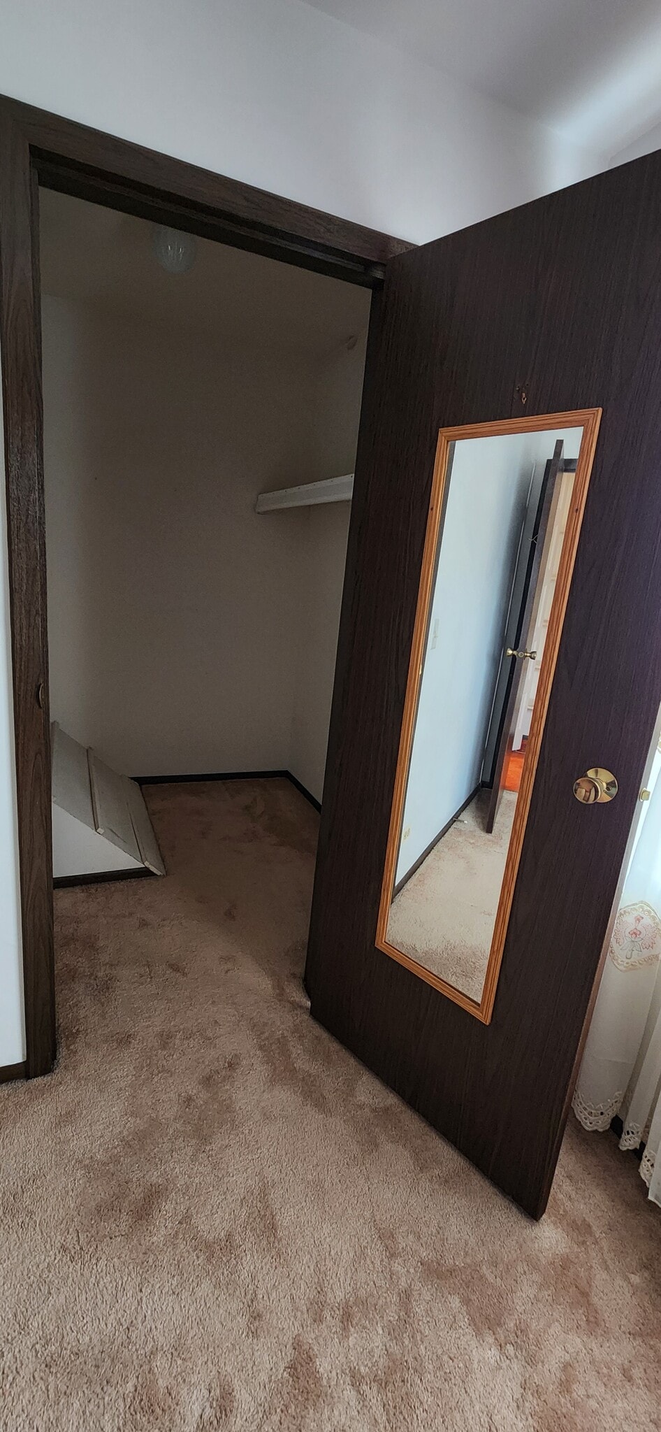 Building Photo - 322 Russet Way