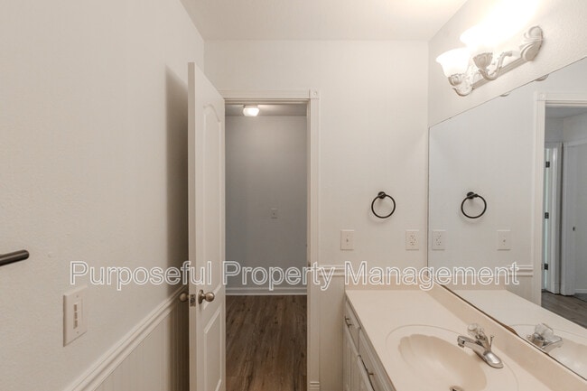 Building Photo - 4002 S 198th E Ave
