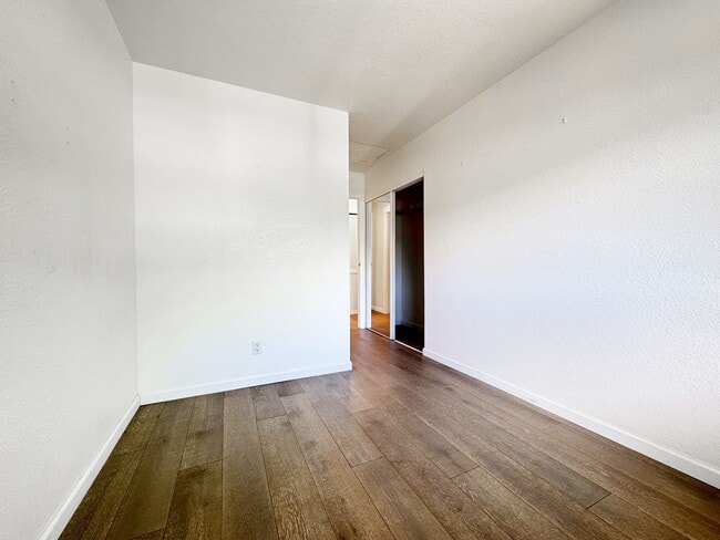 Building Photo - Pet Friendly Kailua Townhouse with A/C