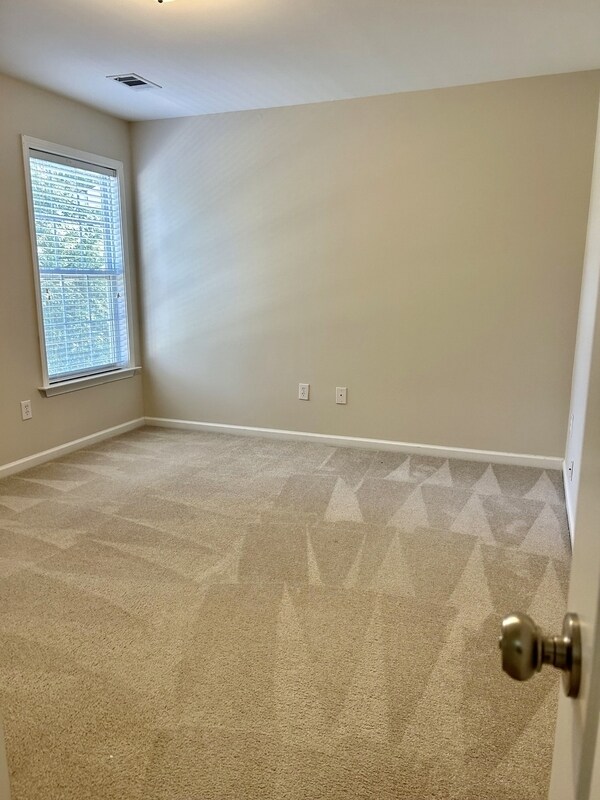 Building Photo - 35 Brightmore Dr