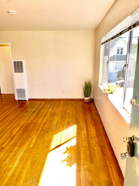 Building Photo - 1116 Stannage Ave