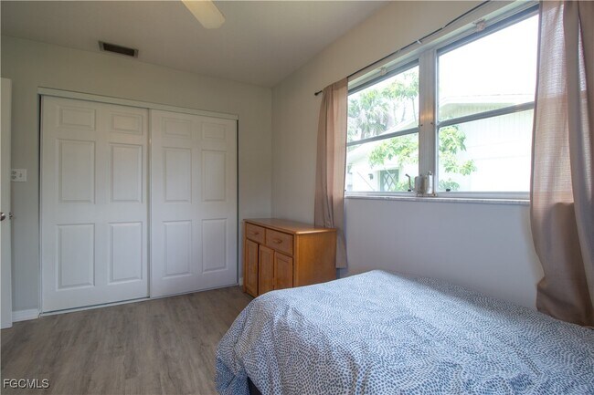 Building Photo - 77 Cardinal Dr