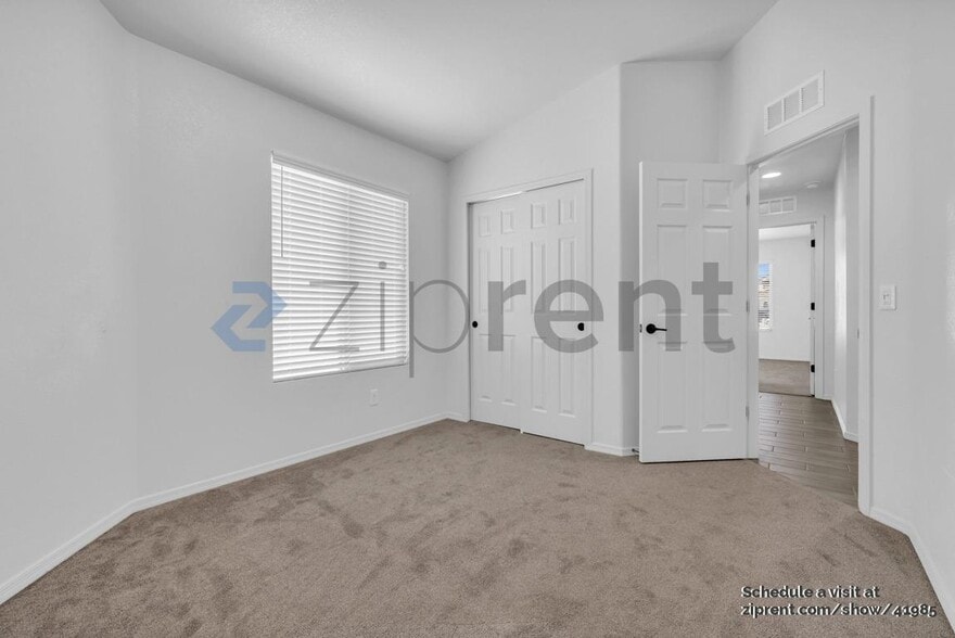 Building Photo - 1704 Tenen Pass Dr