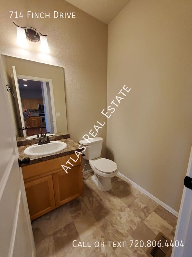 Building Photo - New 3 Bed/2.5 Bath Townhome w/ Basement in...