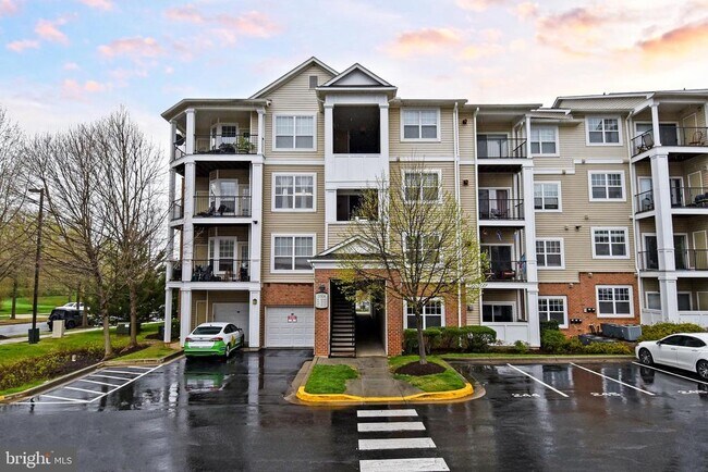 Building Photo - 13504 Derry Glen Ct