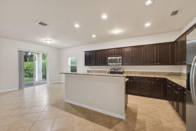 Building Photo - 136 Behring Way