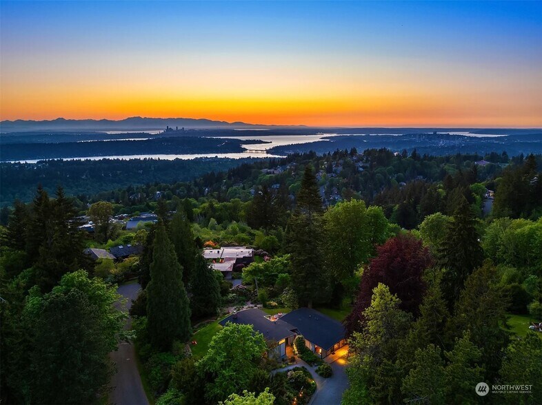 Building Photo - 14407 SE 55th St