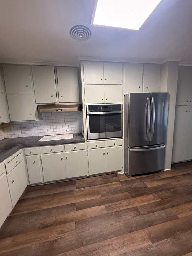 Building Photo - 3417 Sunlite St