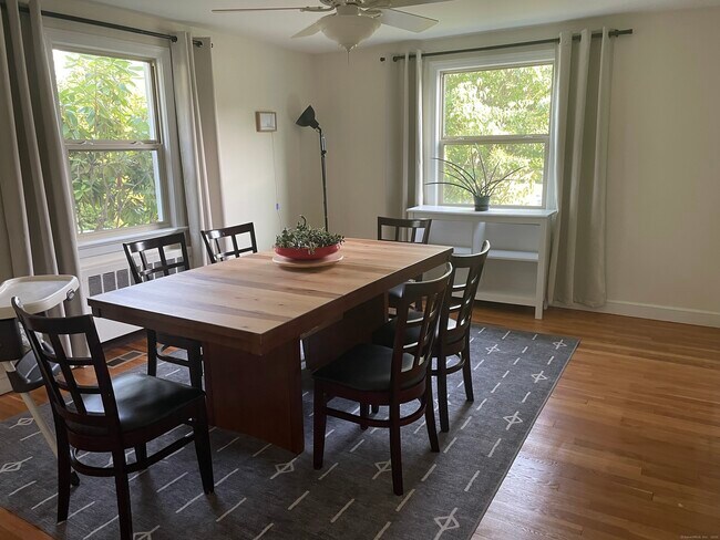 Building Photo - 41 Baxter Dr