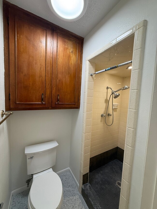 Building Photo - 4638 Bonner Dr