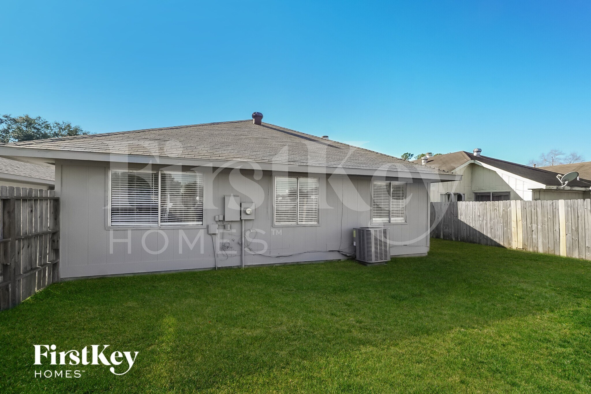 Building Photo - 17542 Northhagen Dr